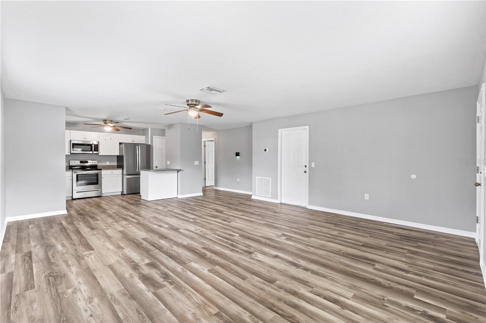 PINECREST - Residential