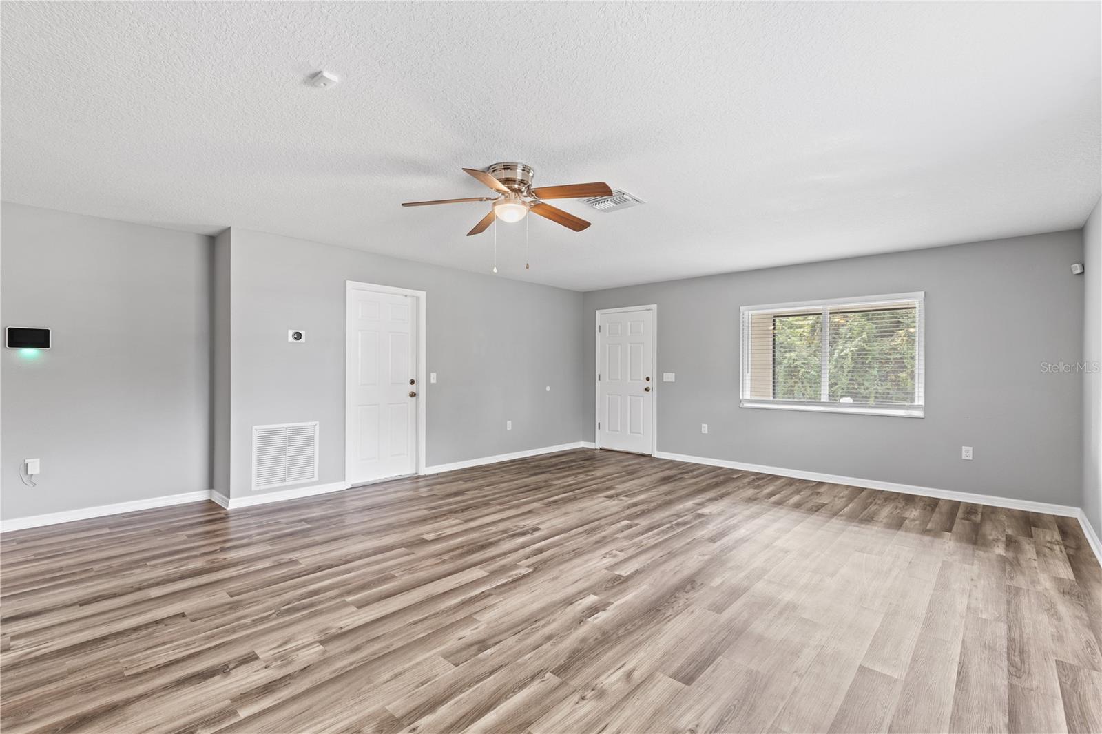 PINECREST - Residential