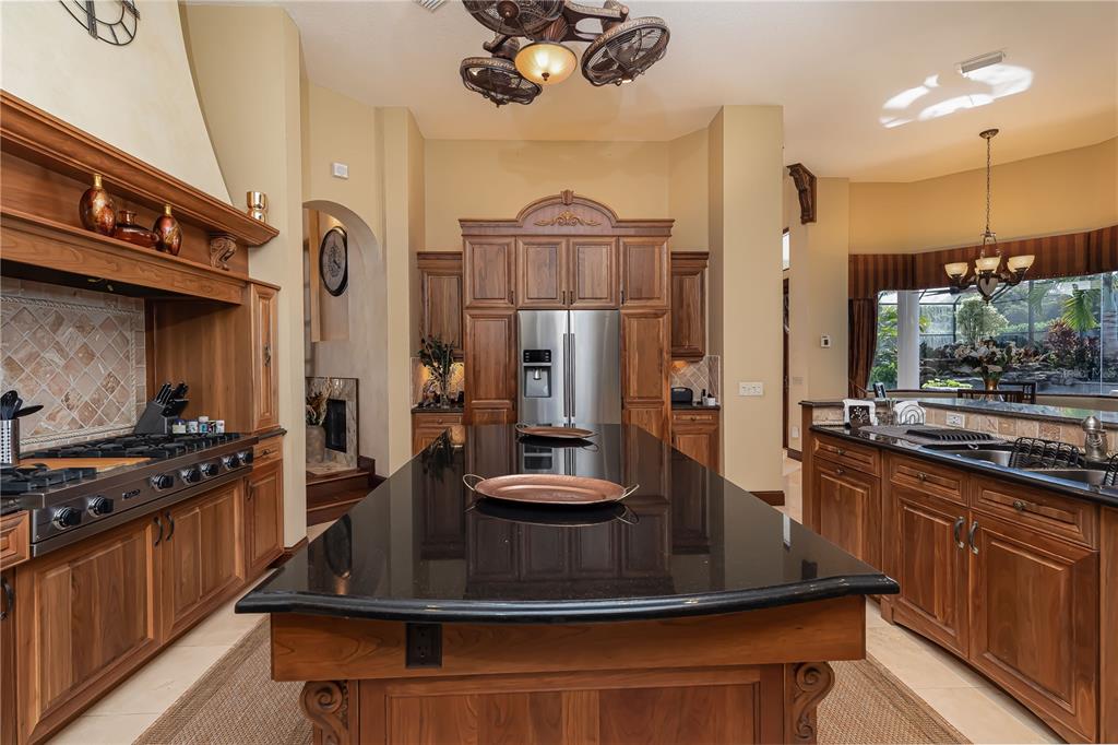 BROOKFIELD COMMONS - Residential