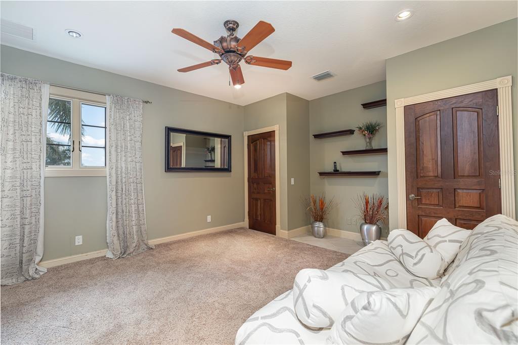 BROOKFIELD COMMONS - Residential