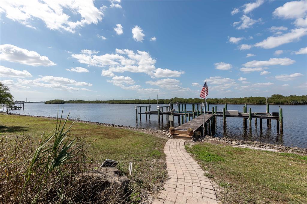 BROOKFIELD COMMONS - Residential