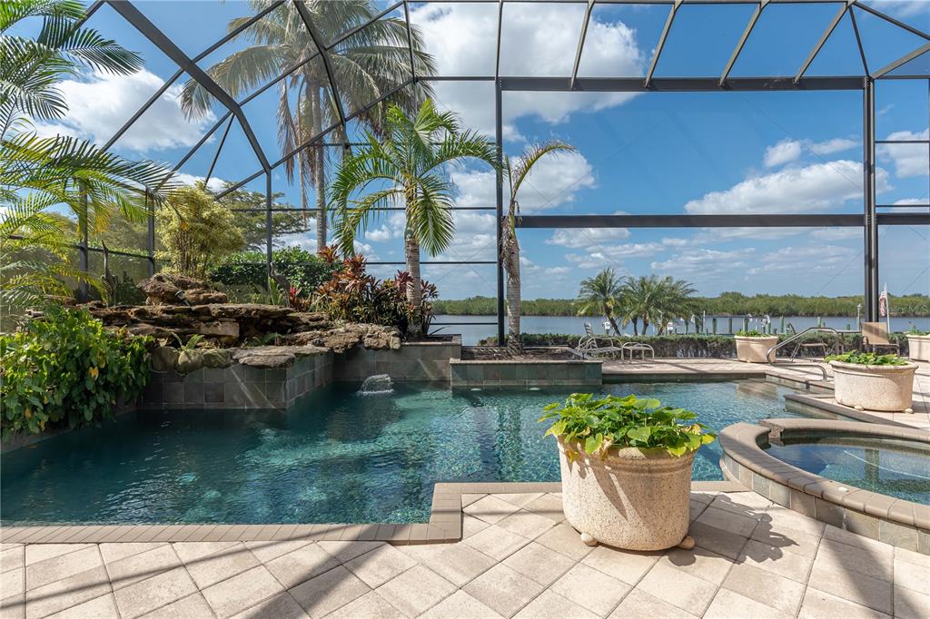 BROOKFIELD COMMONS - Residential