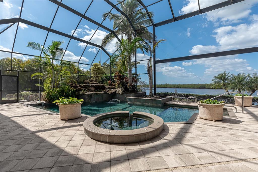 BROOKFIELD COMMONS - Residential