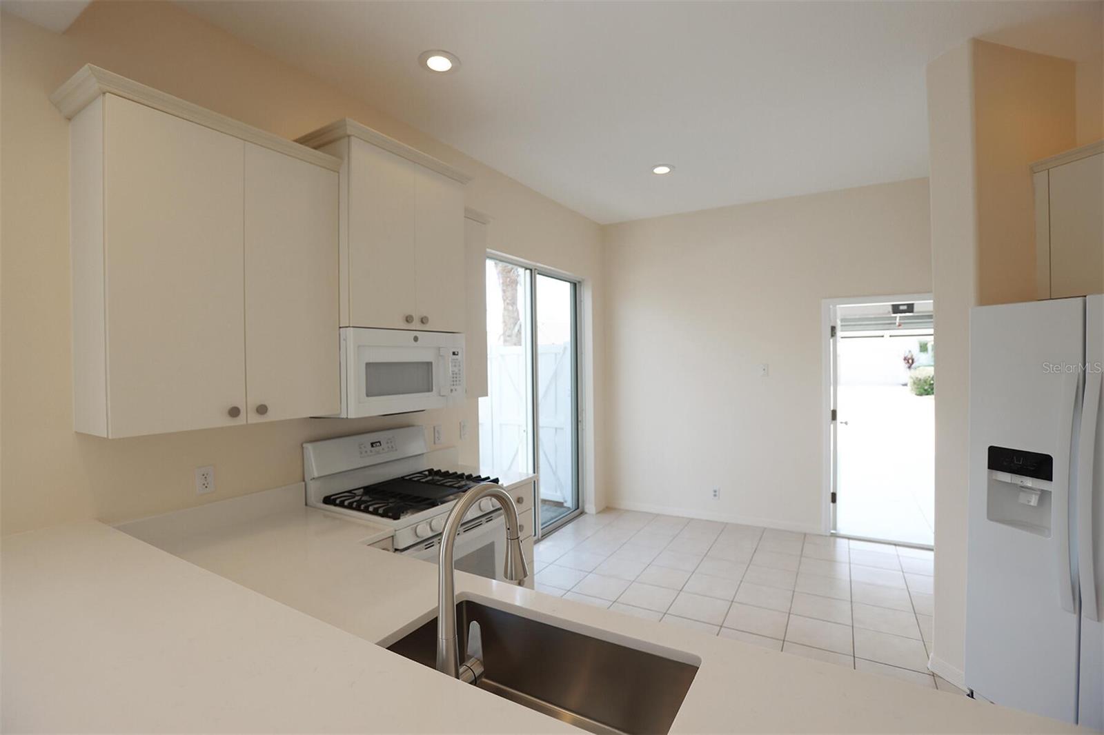ROSEDALE 11 - Residential Lease