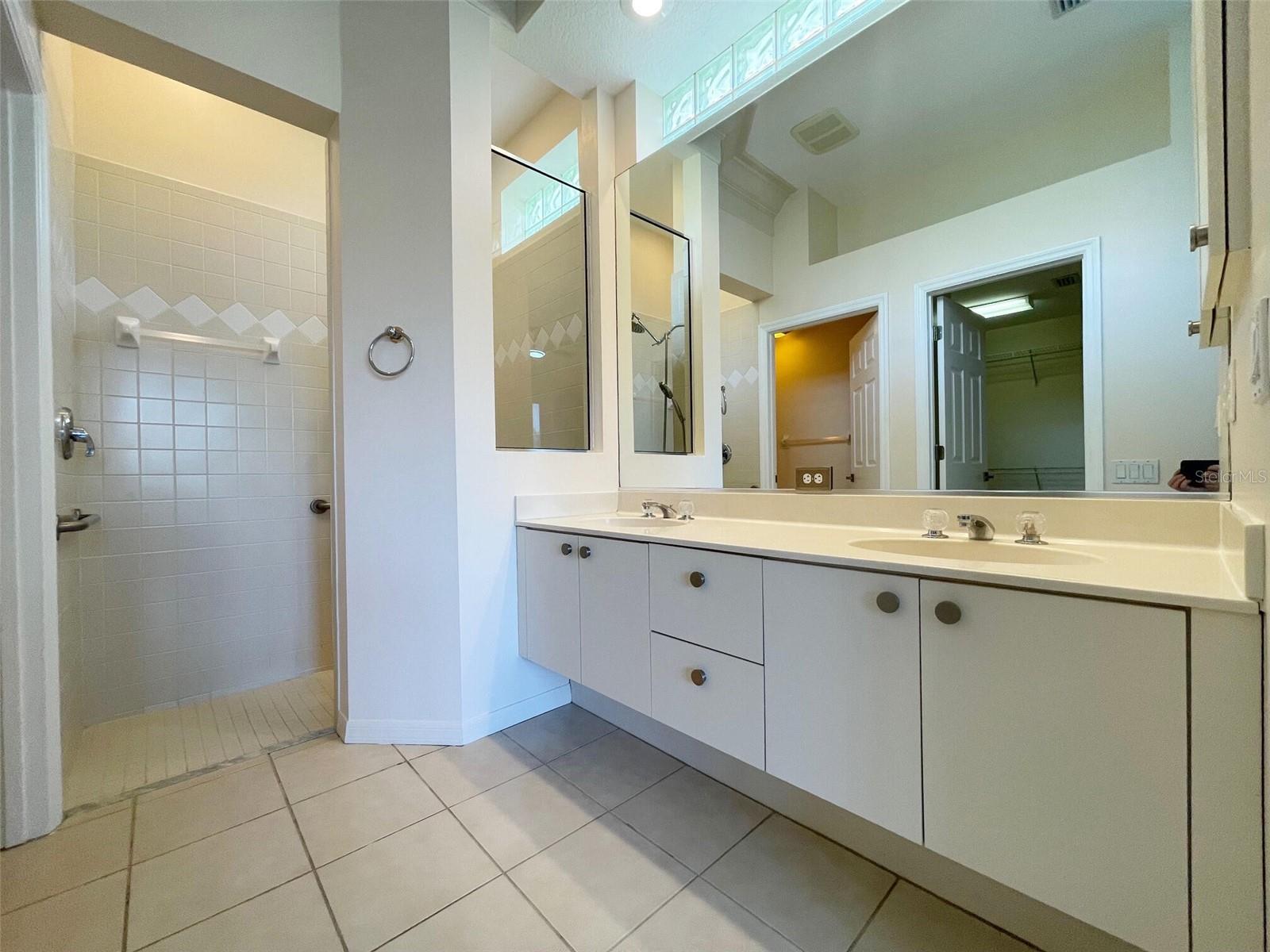 ROSEDALE 11 - Residential Lease