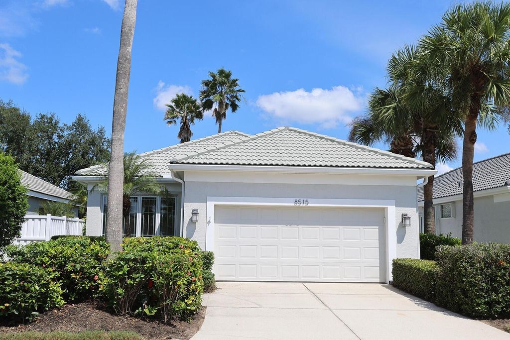 Photo of 8515 53rd Place E, Bradenton, FL 34211 (MLS # O6349693)