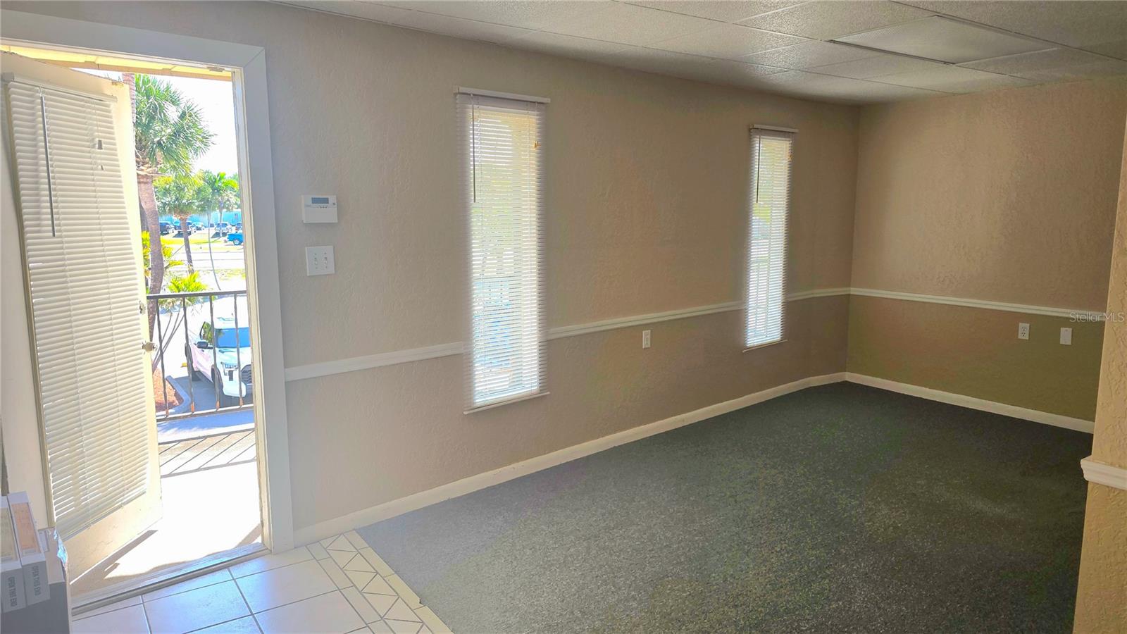 VENICE EDGEWOOD SEC OF - Commercial Lease