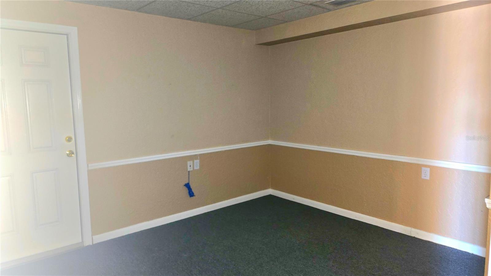 VENICE EDGEWOOD SEC OF - Commercial Lease