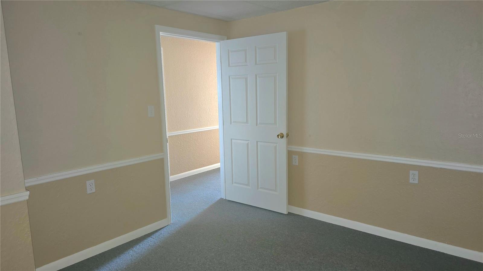 VENICE EDGEWOOD SEC OF - Commercial Lease