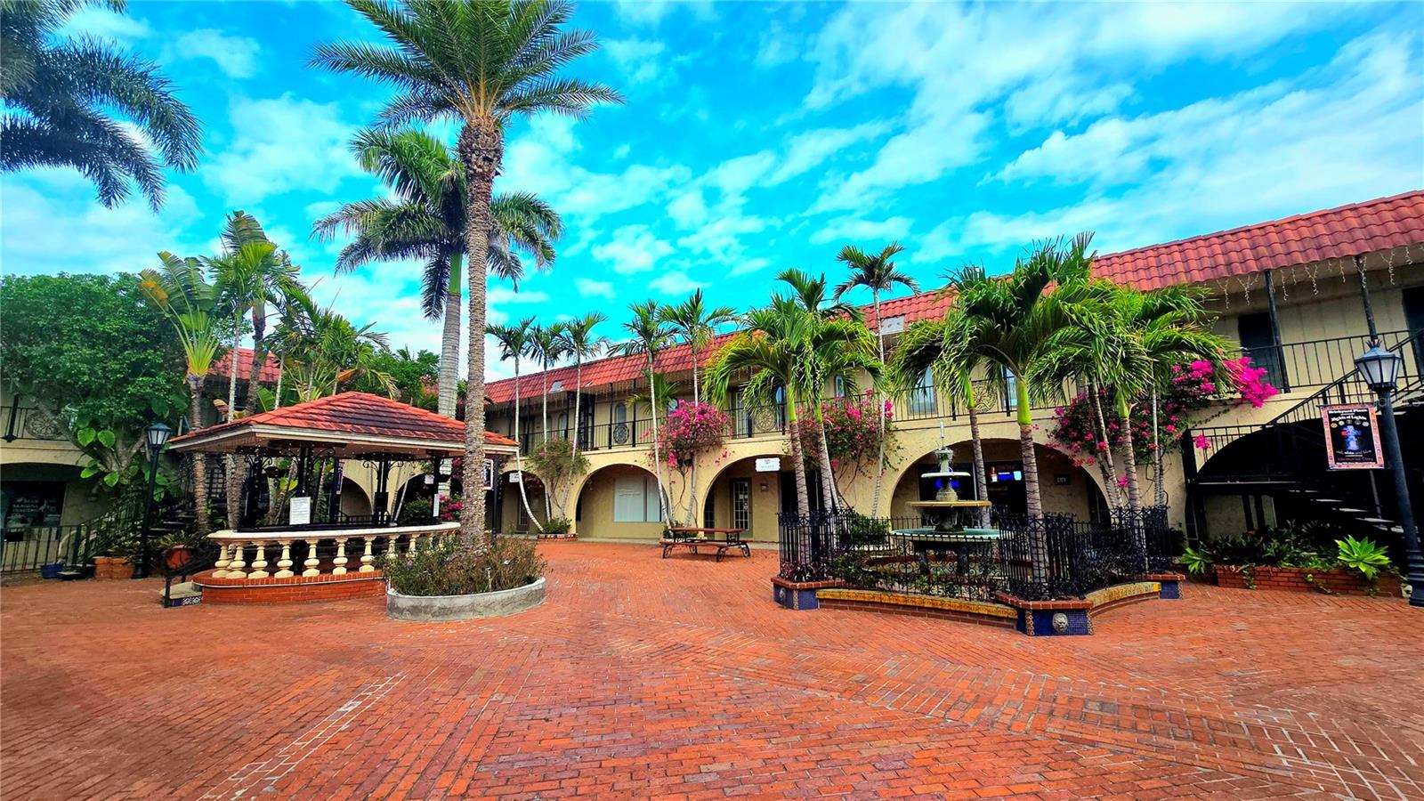 VENICE EDGEWOOD SEC OF - Commercial Lease