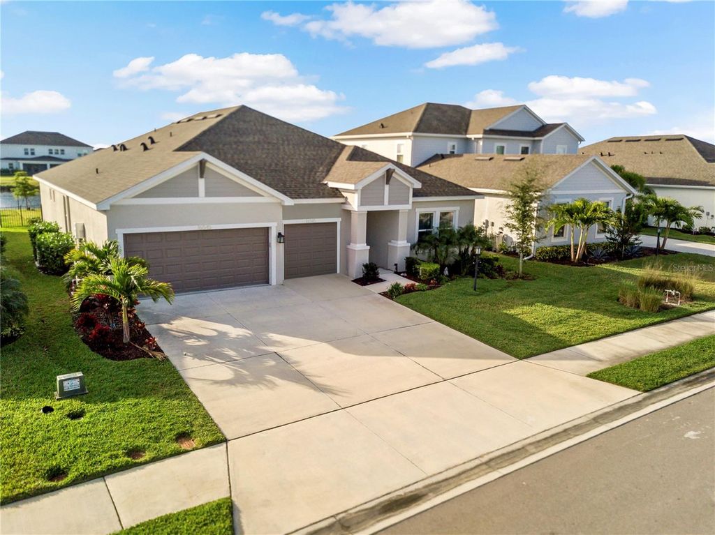 Photo of 16545 Star Grass Circle, Bradenton, FL 34211 (MLS # A4674152)