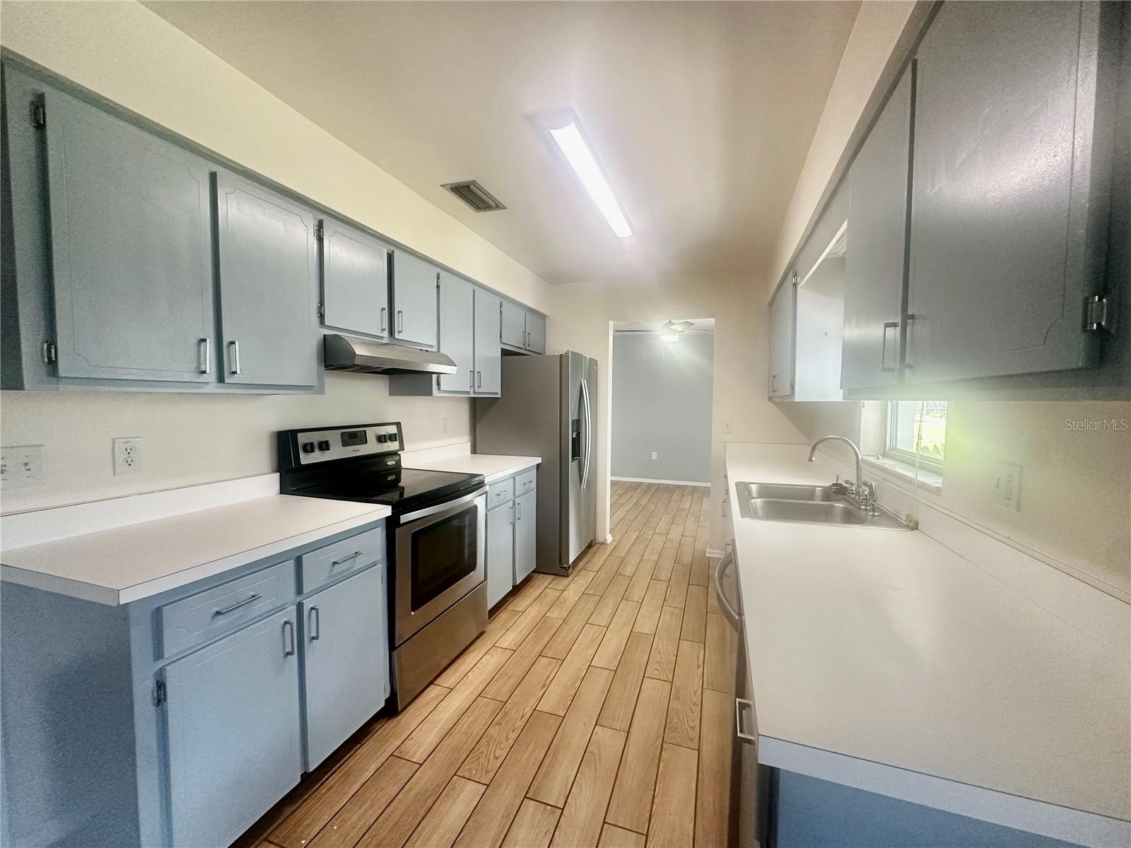 FLA HIGHLANDS CO SUB - Residential Lease