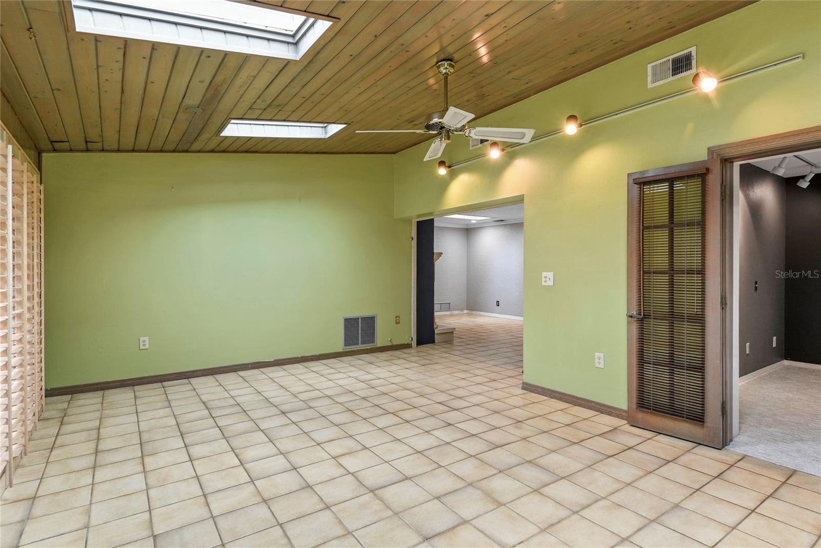 MAITLAND WOODS - Residential