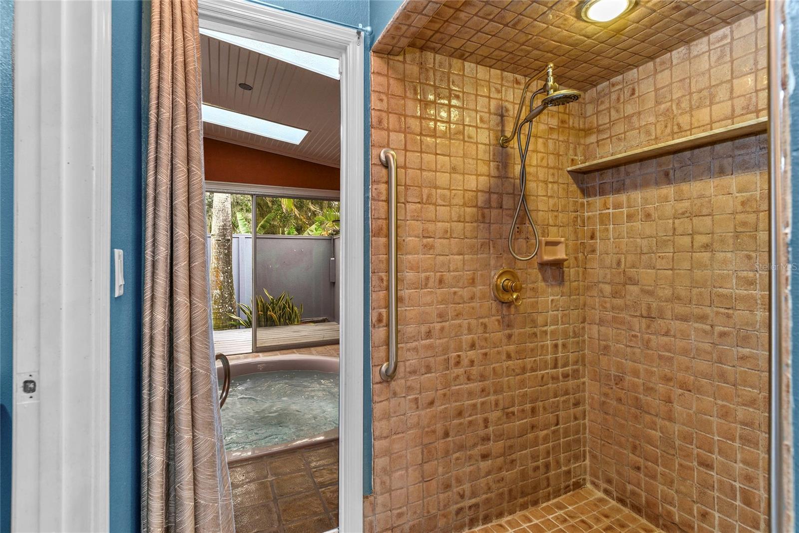 MAITLAND WOODS - Residential