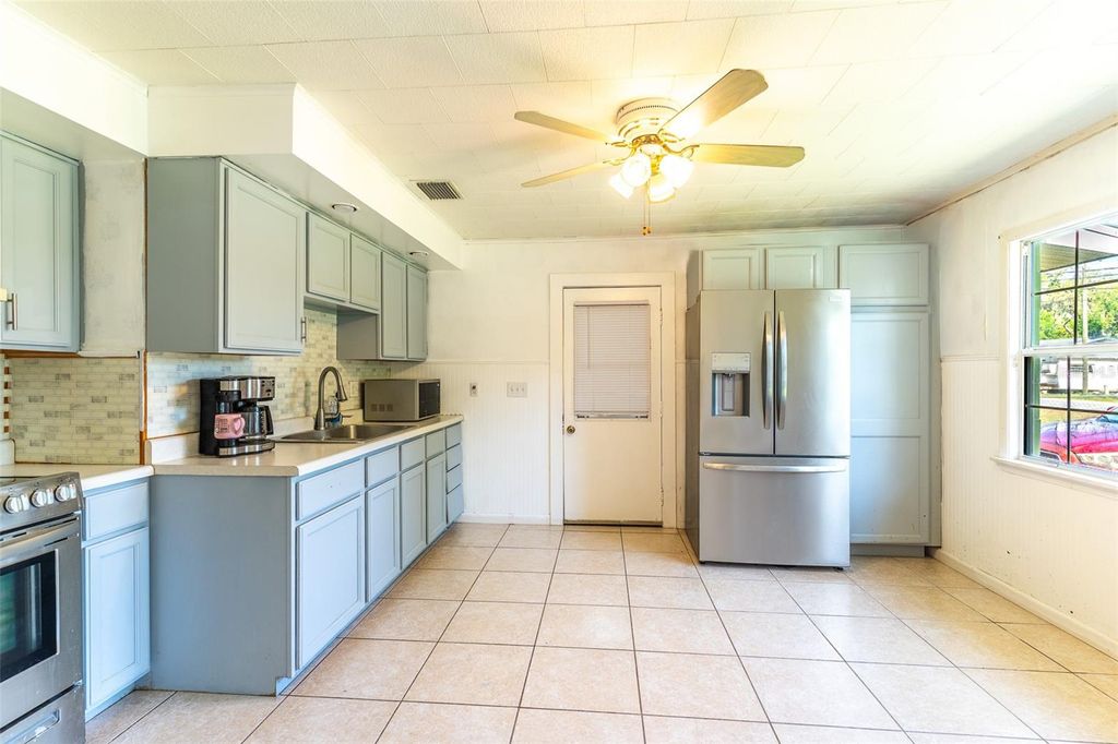 Photo of 38332 Fir Avenue, Zephyrhills, FL 33542 (MLS # L4960972)