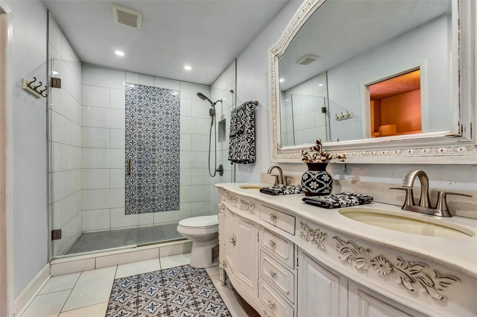 JAX HEIGHTS SEC - Residential