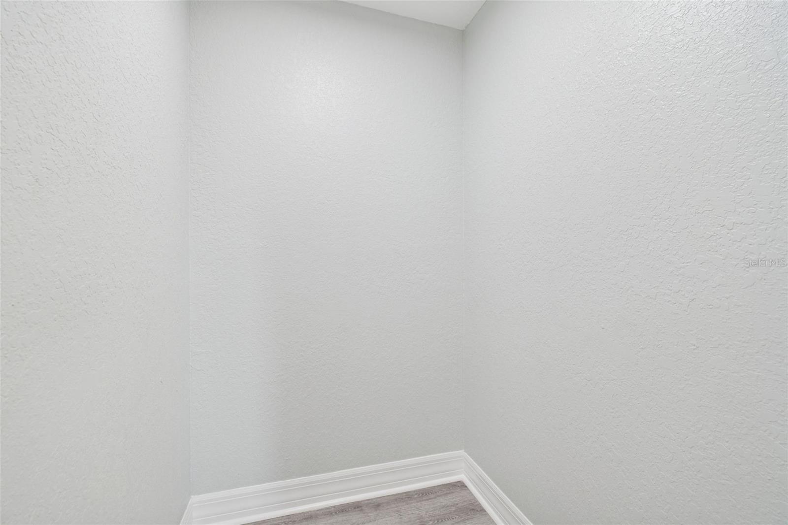 COUNTRY CLUB ESTATES SUB - Residential