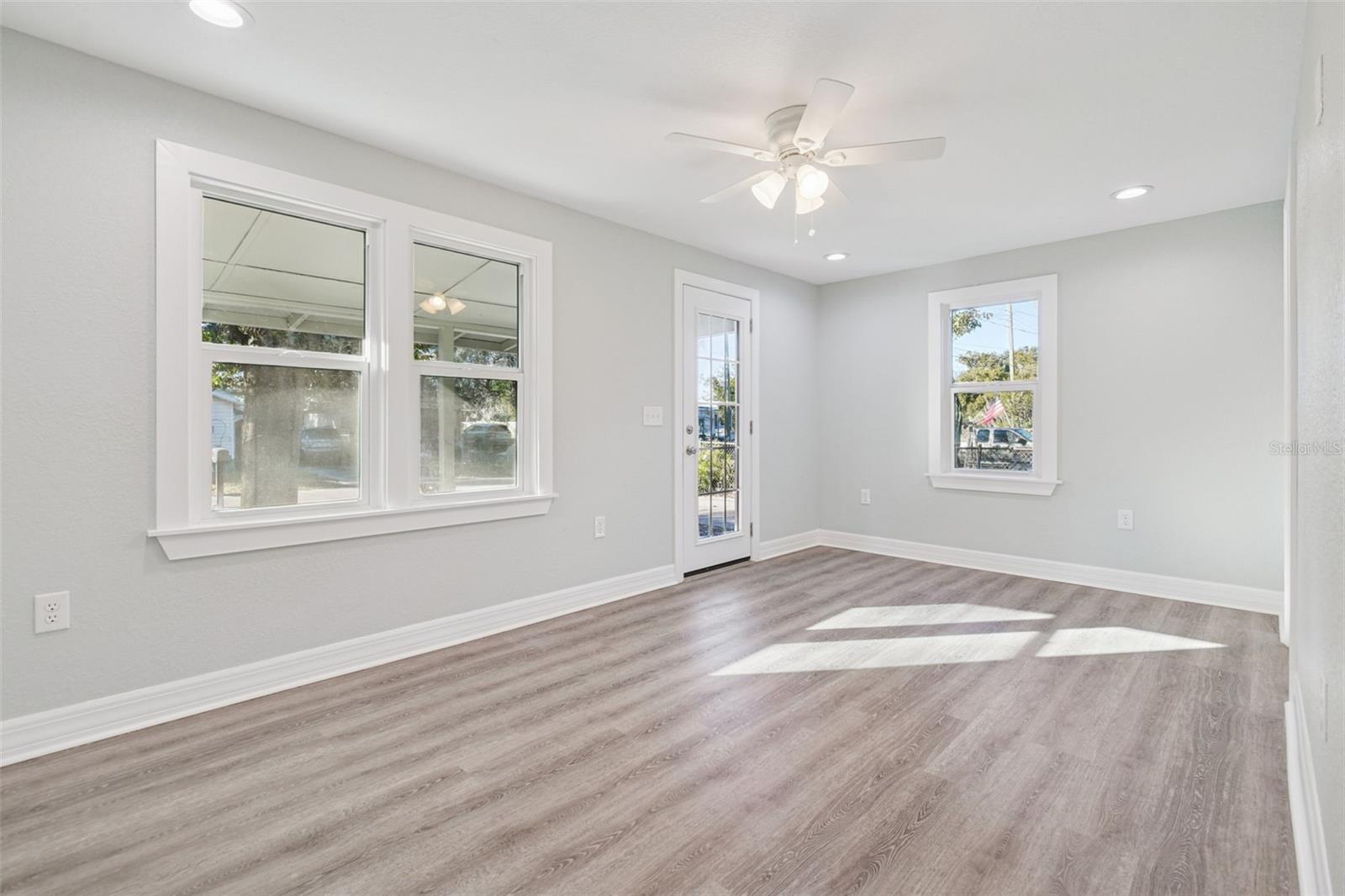 COUNTRY CLUB ESTATES SUB - Residential