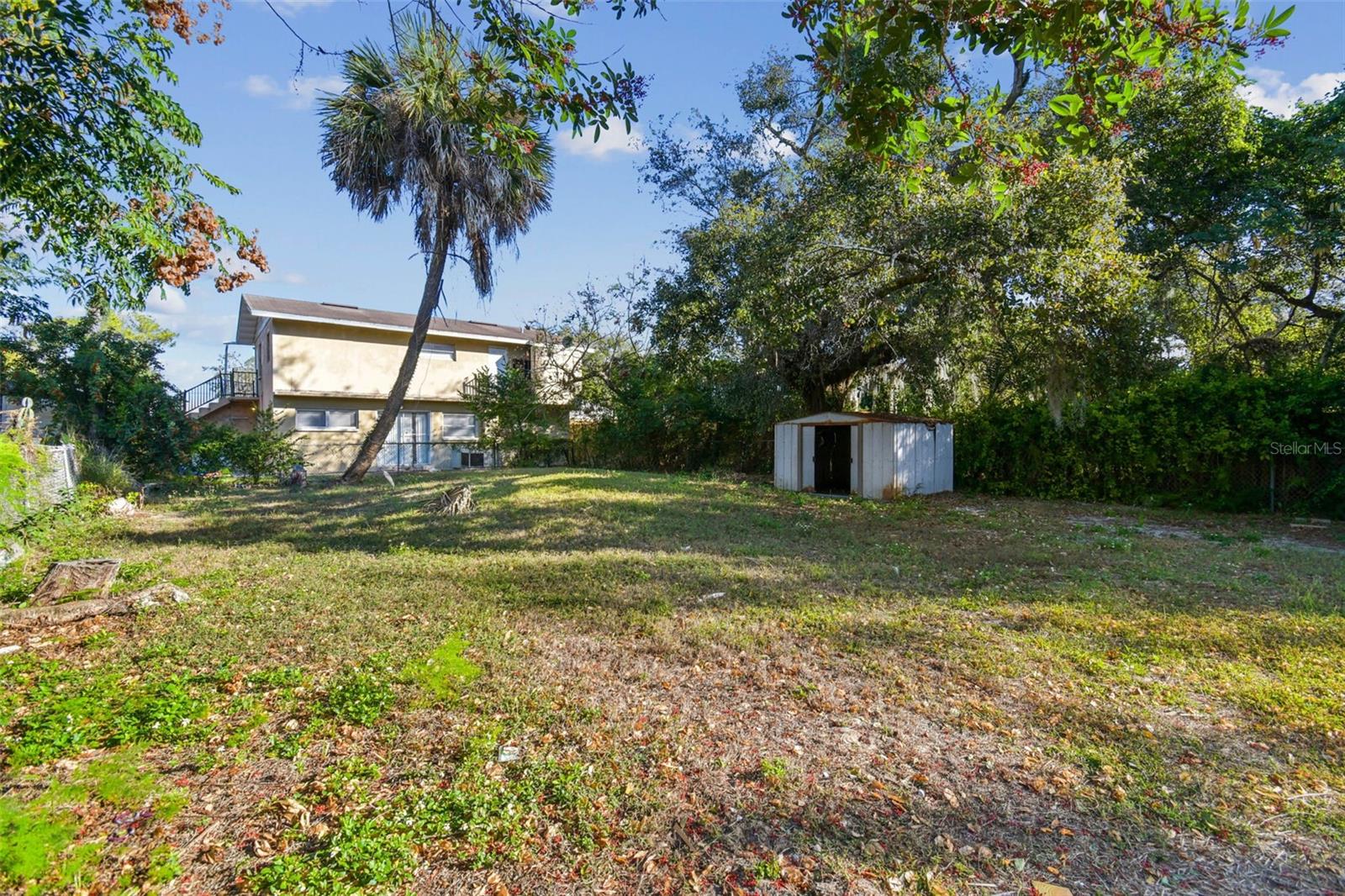 COUNTRY CLUB ESTATES SUB - Residential