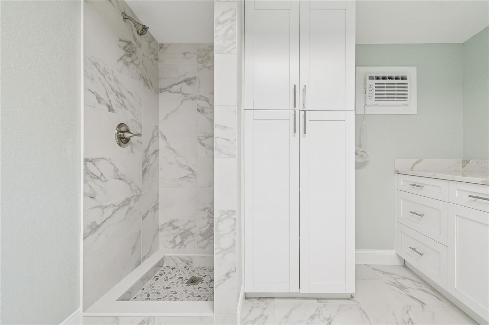 COUNTRY CLUB ESTATES SUB - Residential