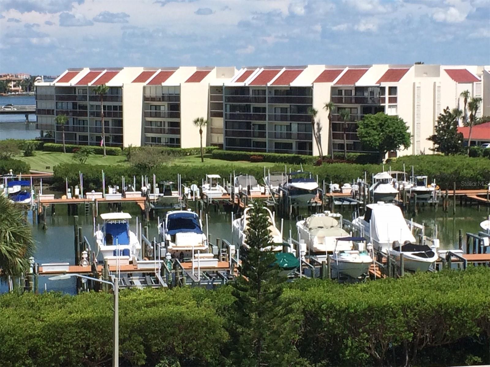 HARBOURSIDE CONDO - Residential Lease