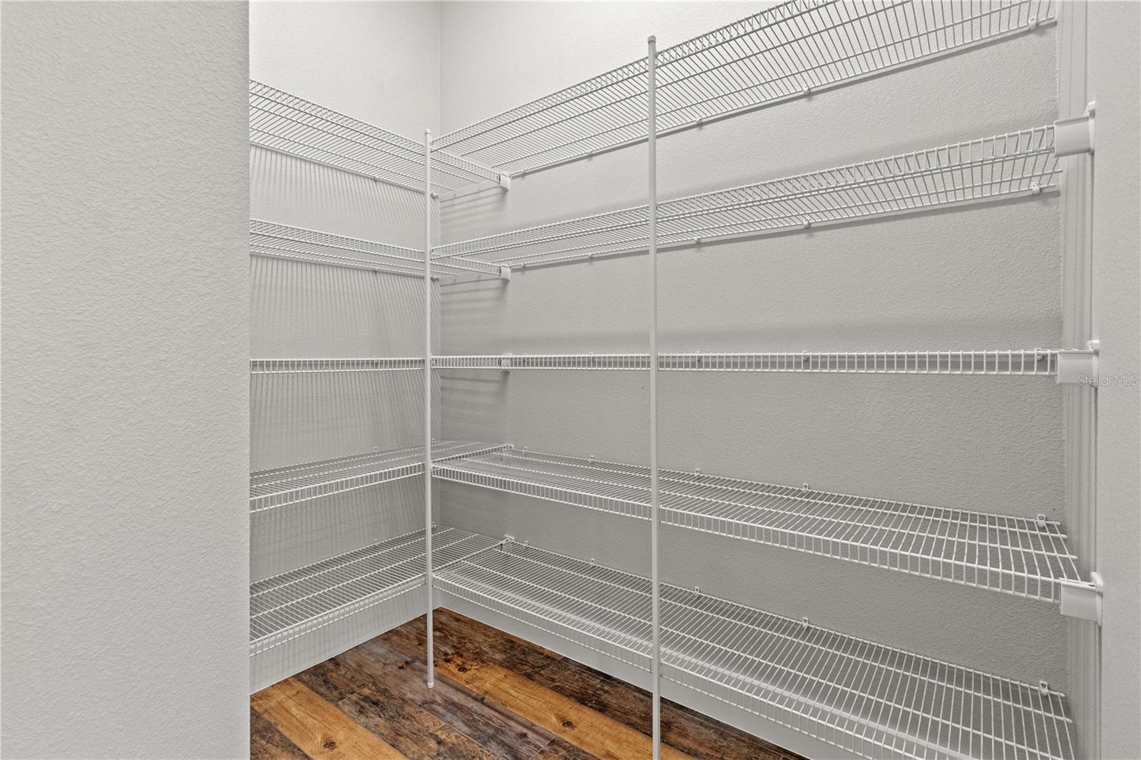 WILLOW CREEK - Residential