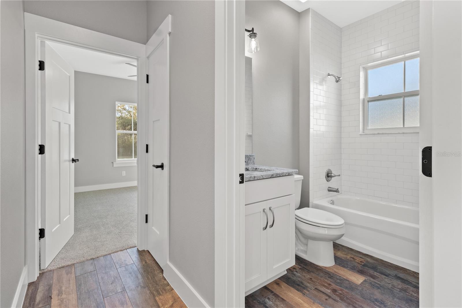 WILLOW CREEK - Residential