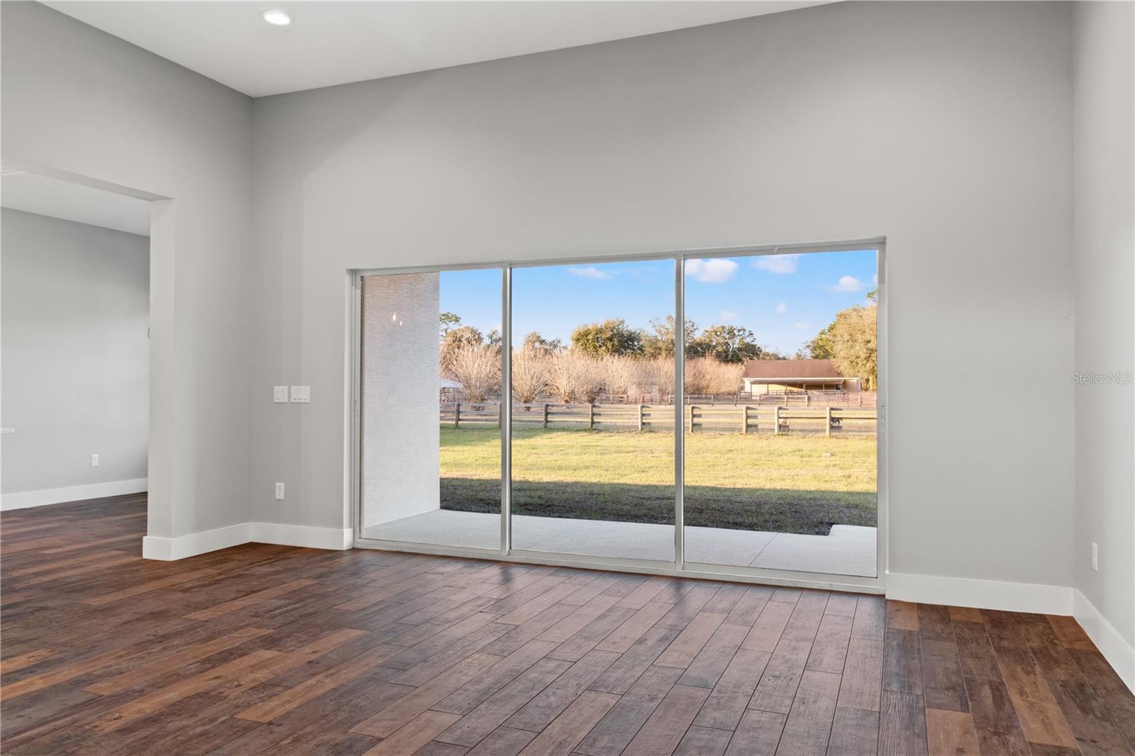 WILLOW CREEK - Residential