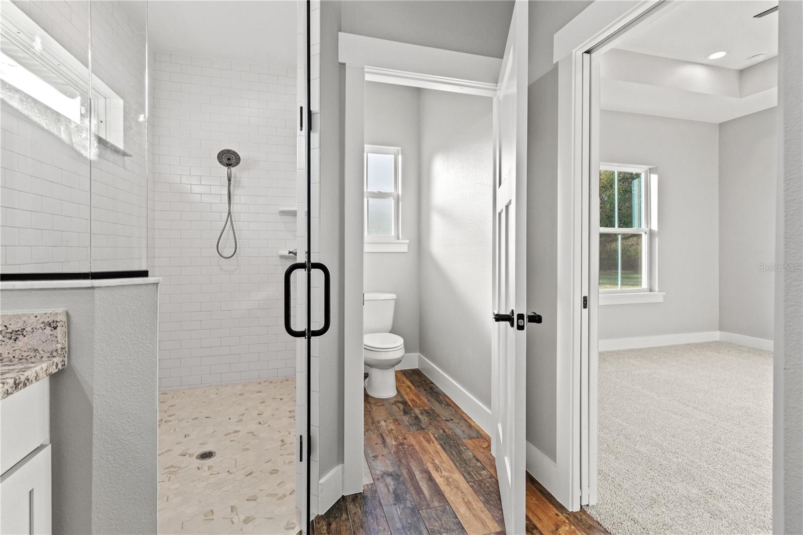 WILLOW CREEK - Residential