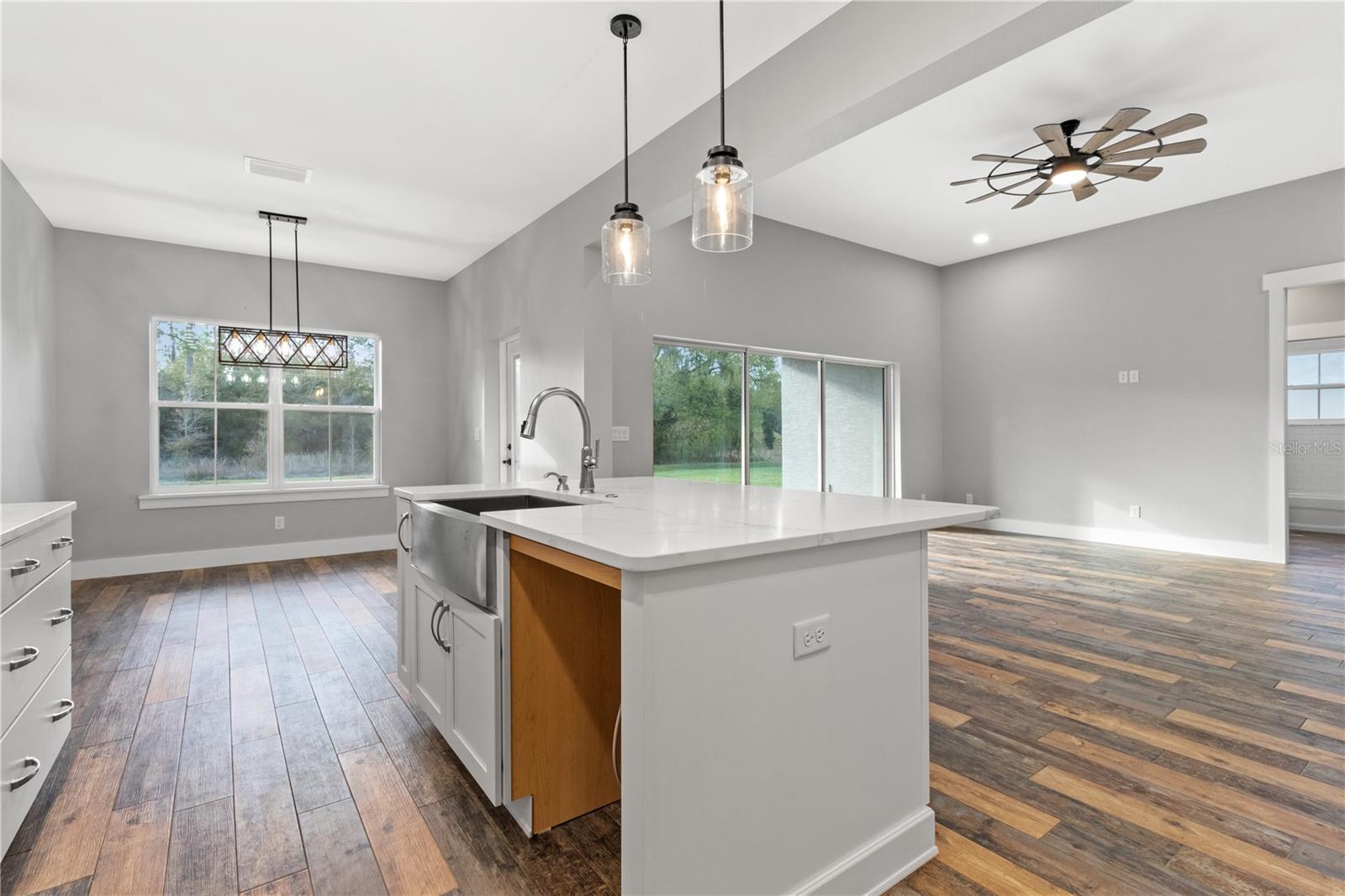 WILLOW CREEK - Residential