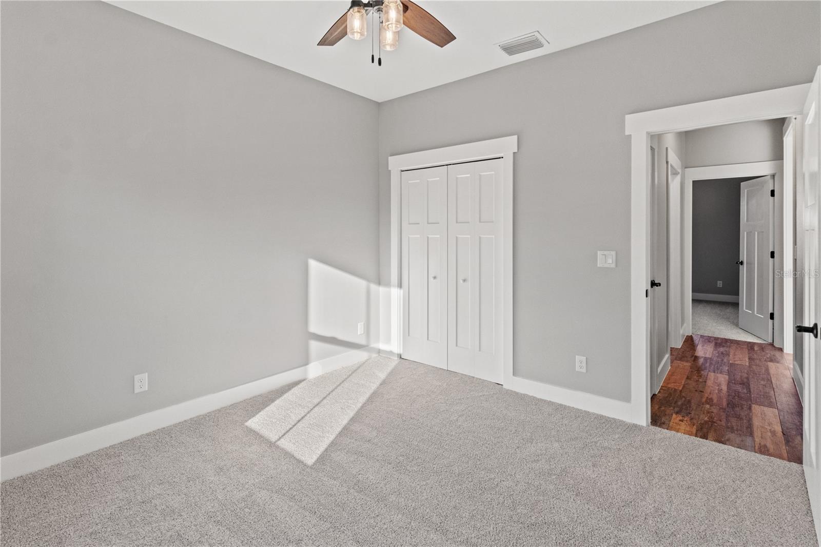 WILLOW CREEK - Residential