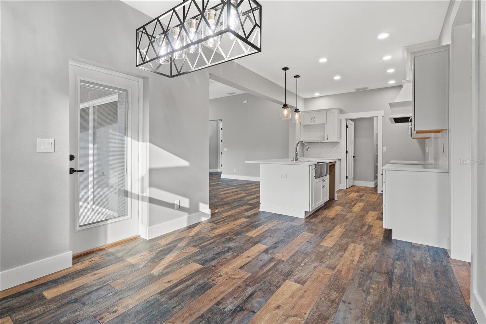 WILLOW CREEK - Residential