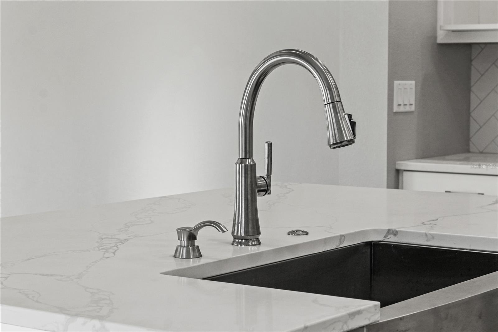 WILLOW CREEK - Residential