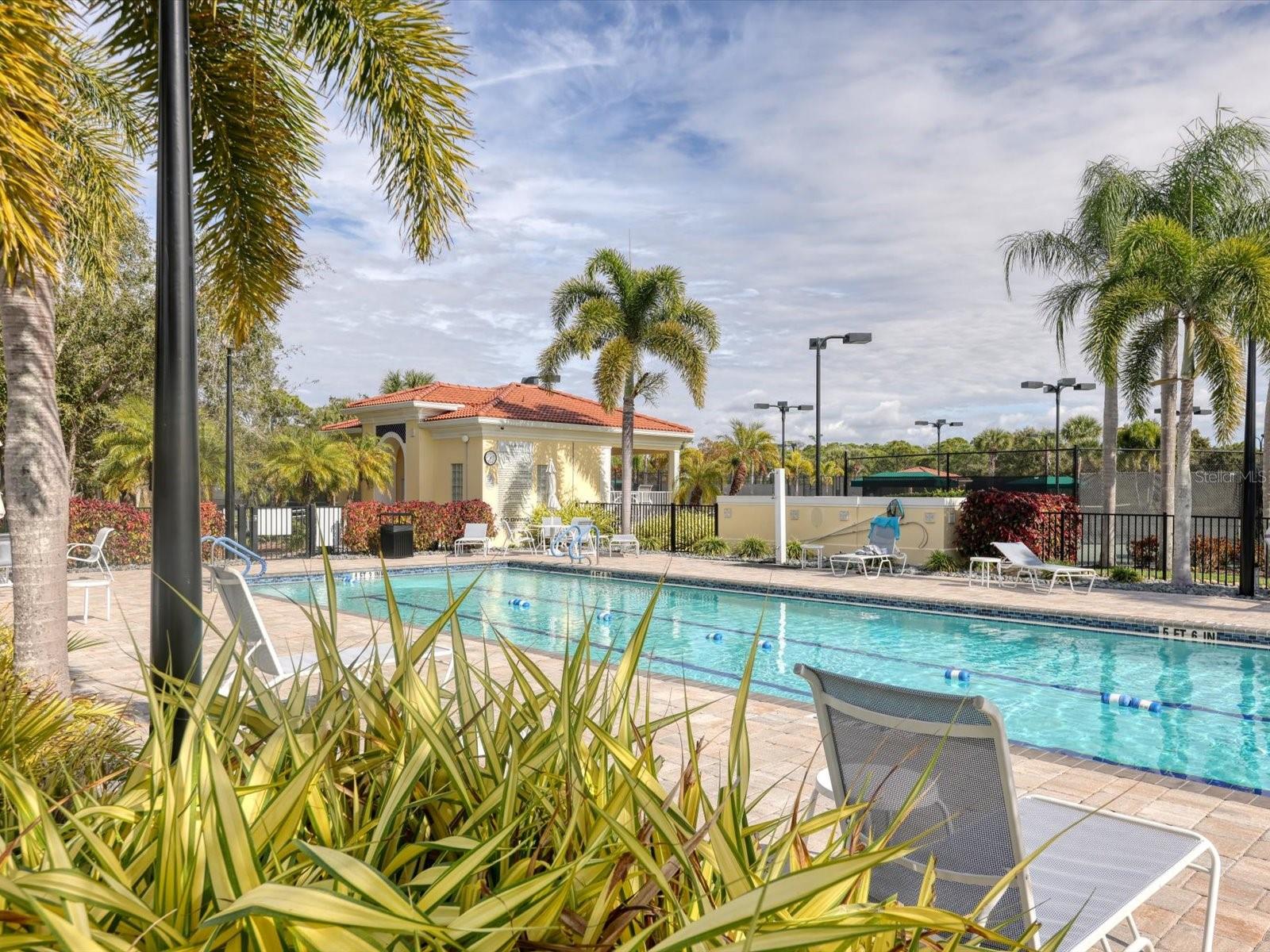 VILLAGEWALK - Residential