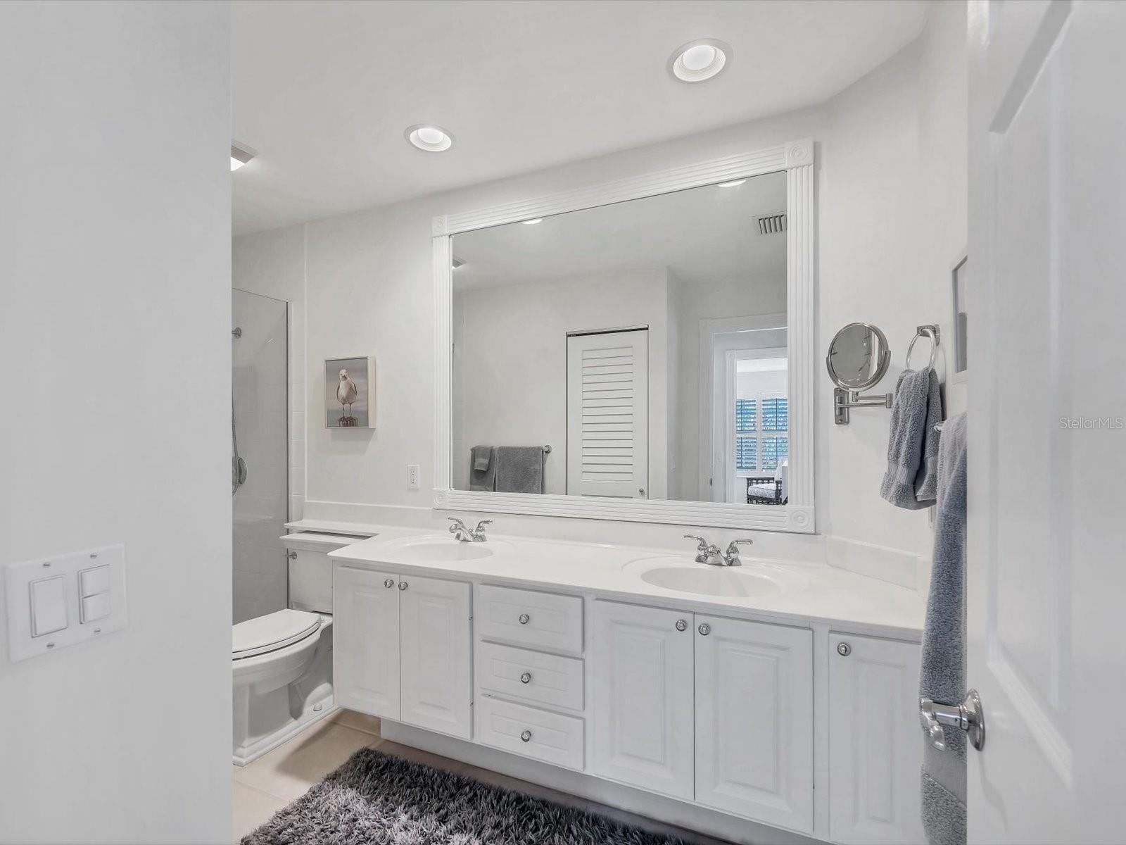 VILLAGEWALK - Residential