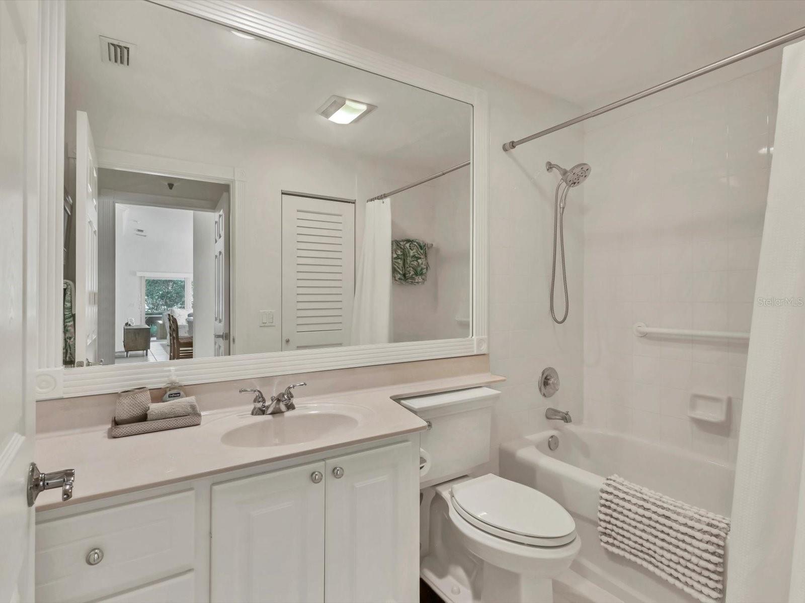 VILLAGEWALK - Residential