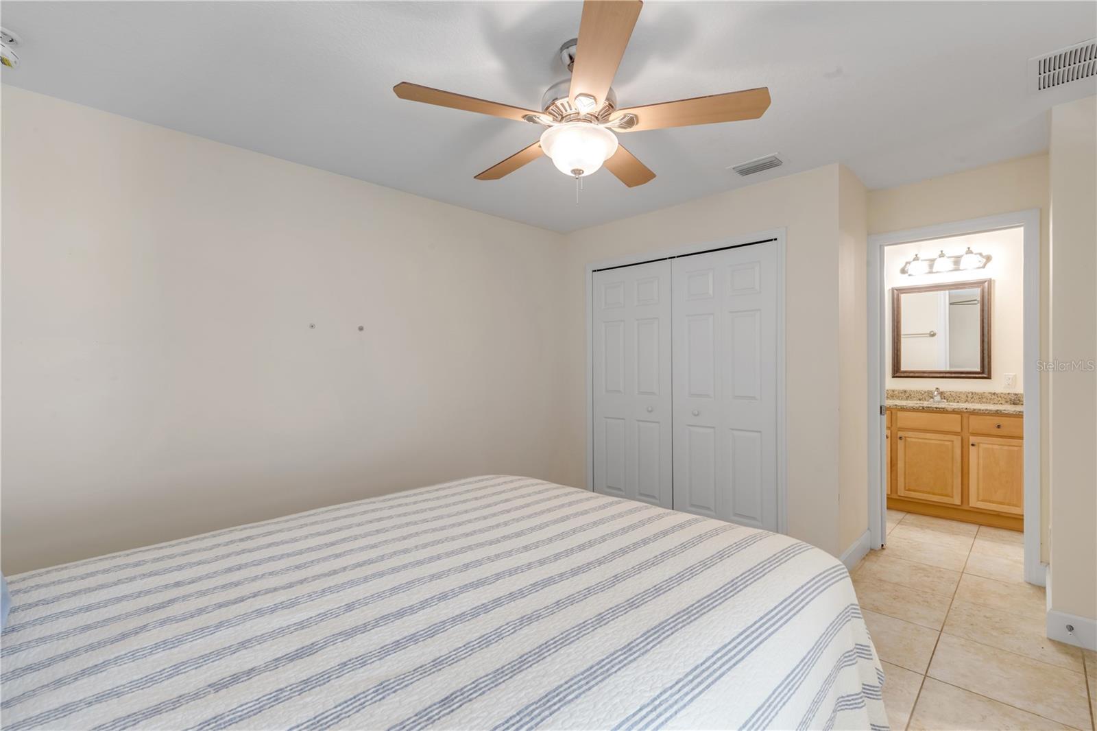 HAWKS COVE - Residential