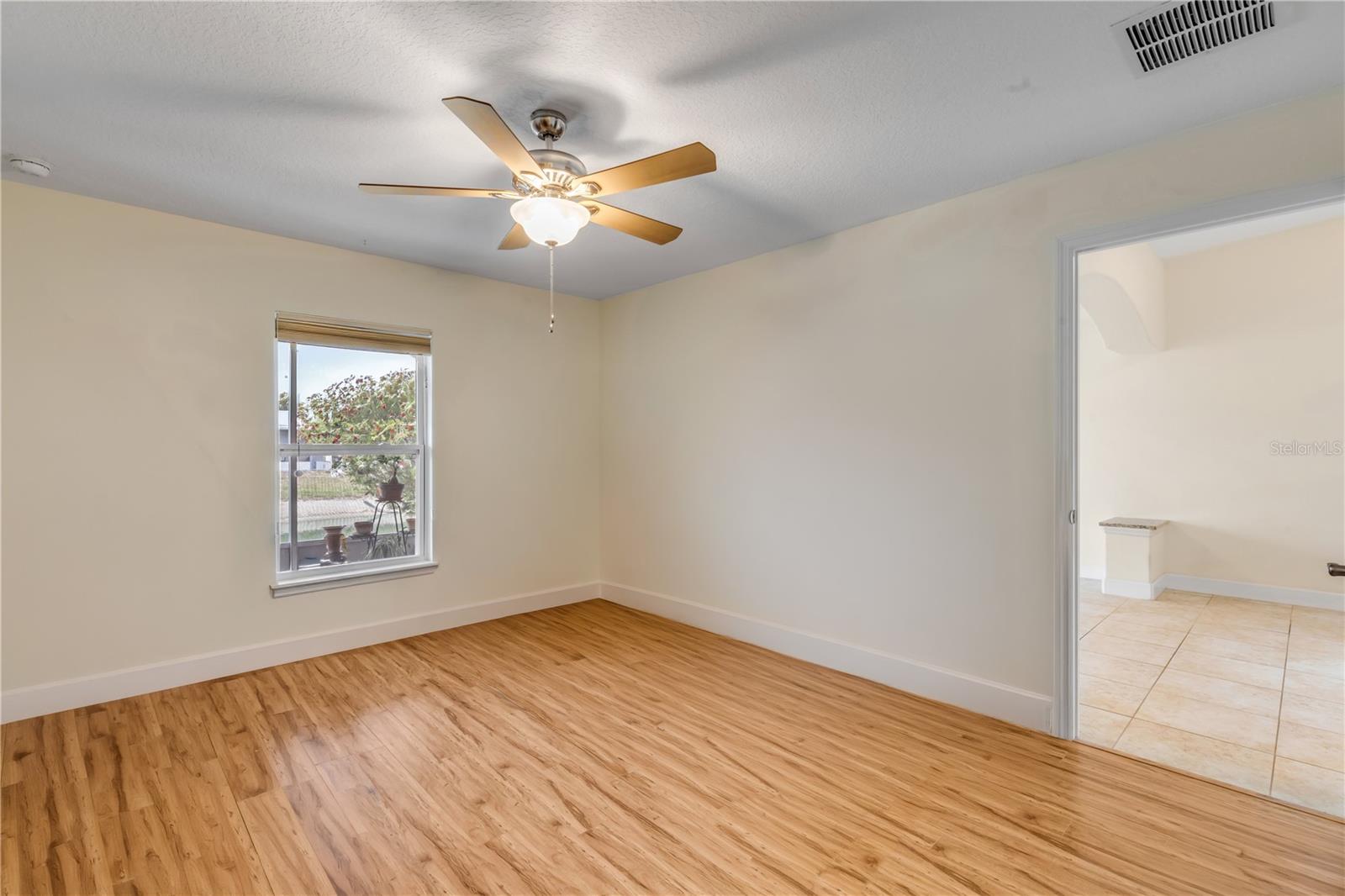 HAWKS COVE - Residential