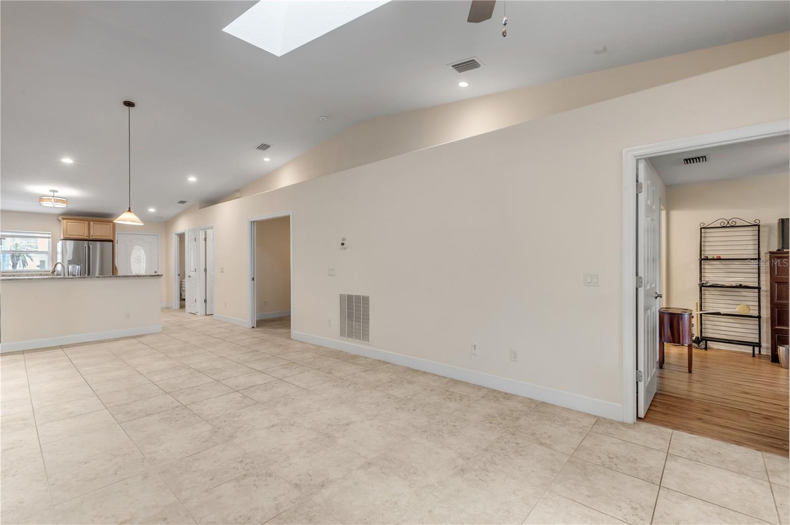 HAWKS COVE - Residential