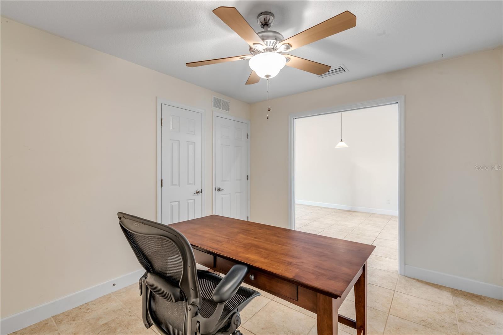 HAWKS COVE - Residential