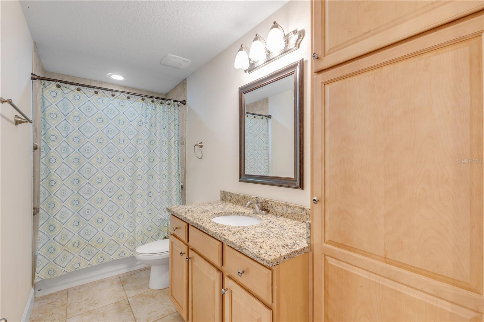 HAWKS COVE - Residential