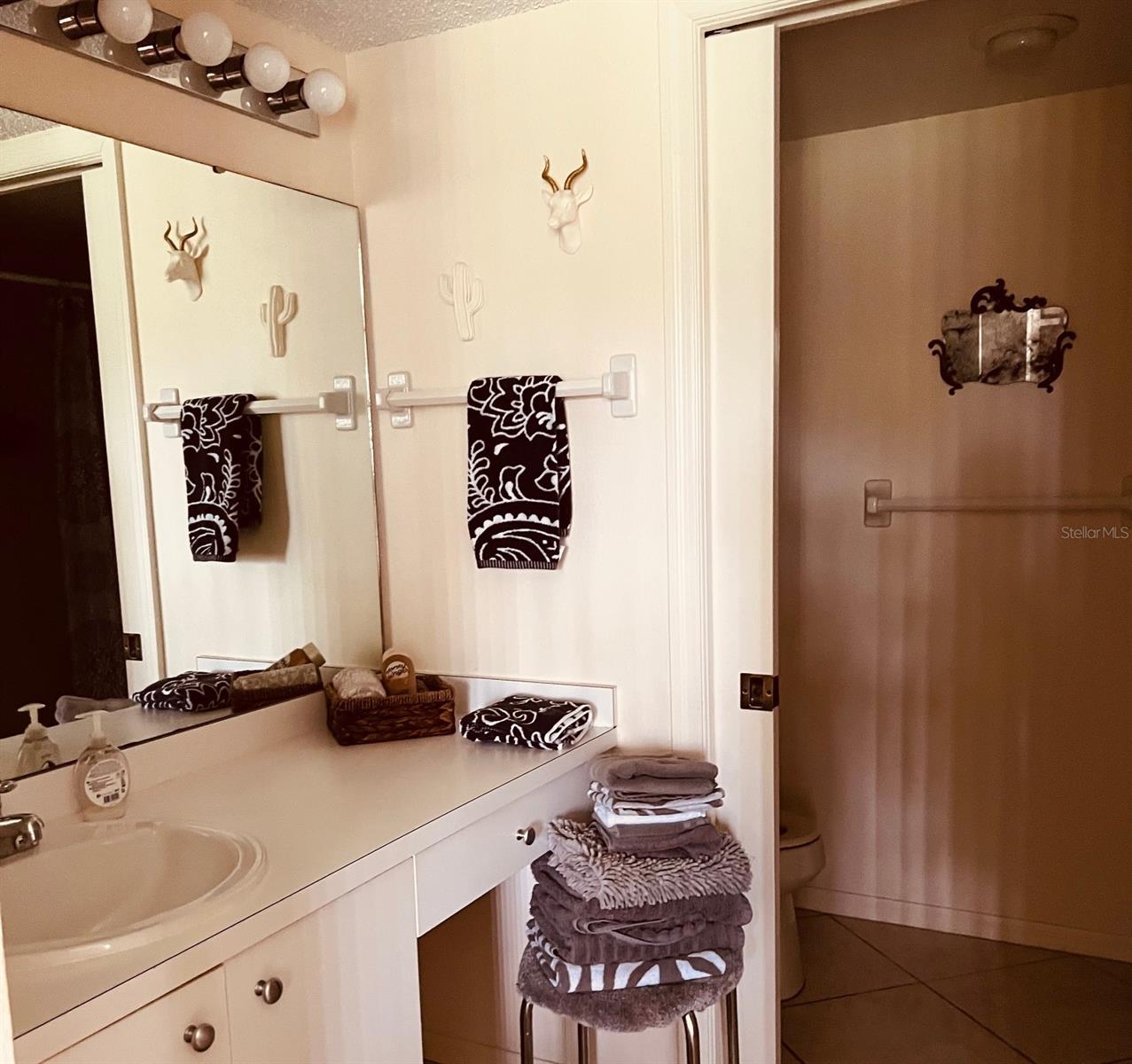 STONEYBROOK CLUBSIDE 3 - Residential Lease