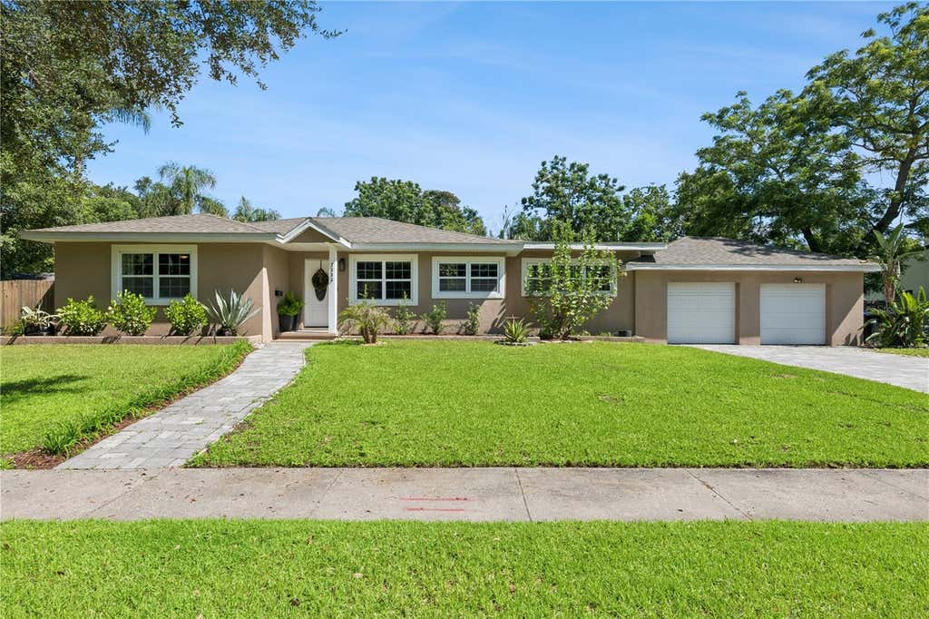 Photo of 2333 Westminster Court, Winter Park, FL 32789 (MLS # O6435215)