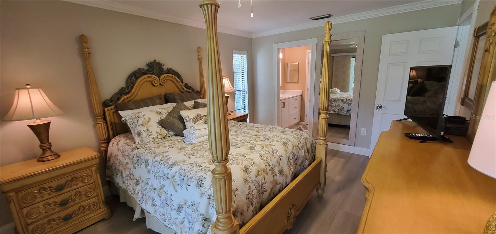 THE HOLLOWS PH I - Residential Lease