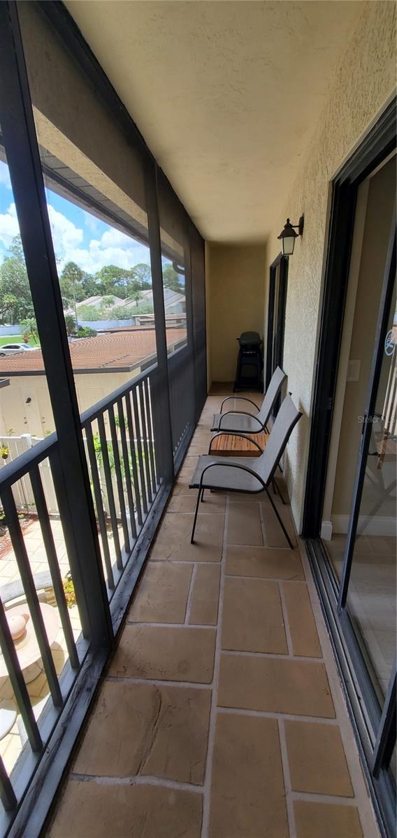 THE HOLLOWS PH I - Residential Lease