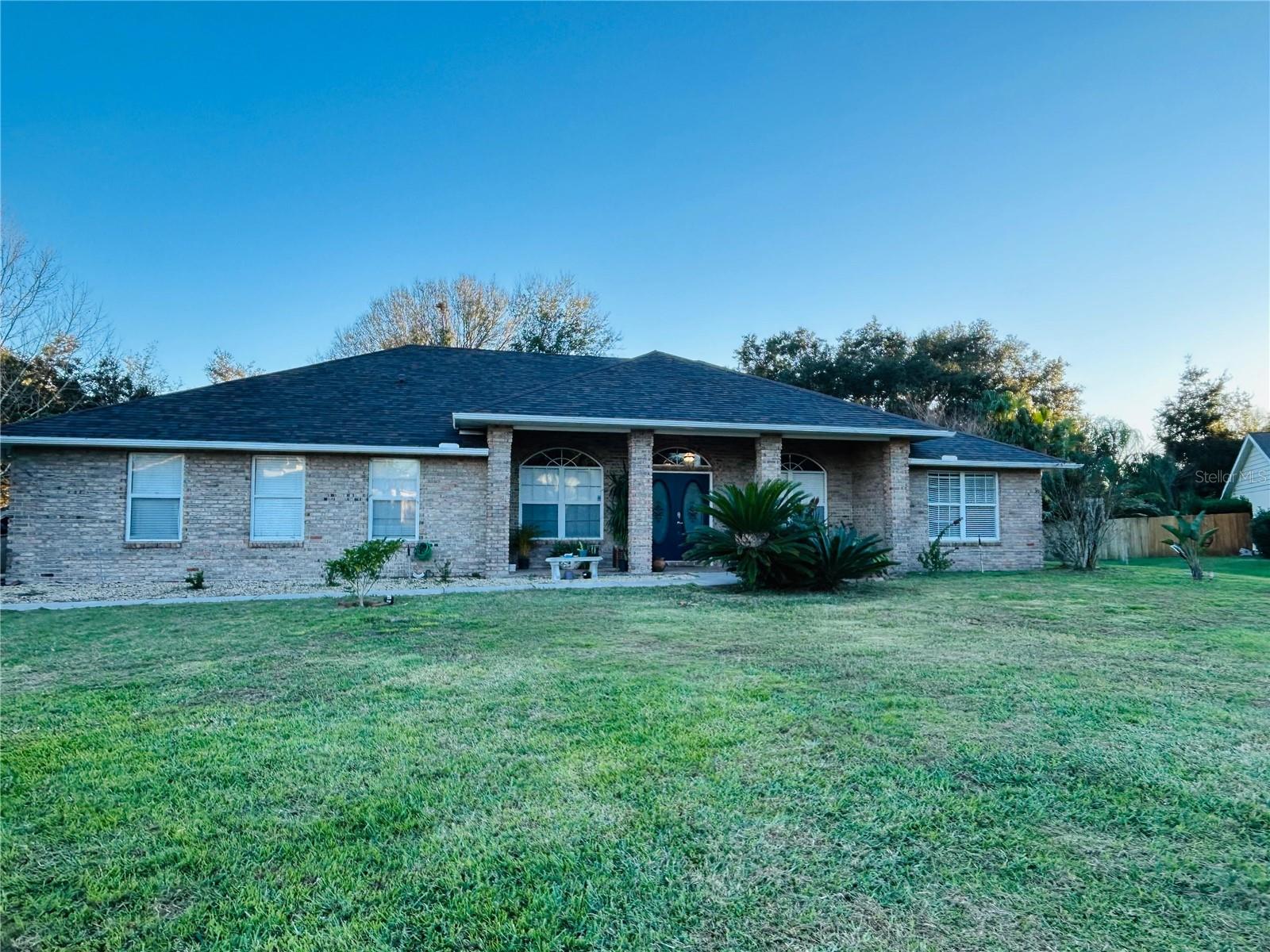 EAGLE TRACE - Residential Lease