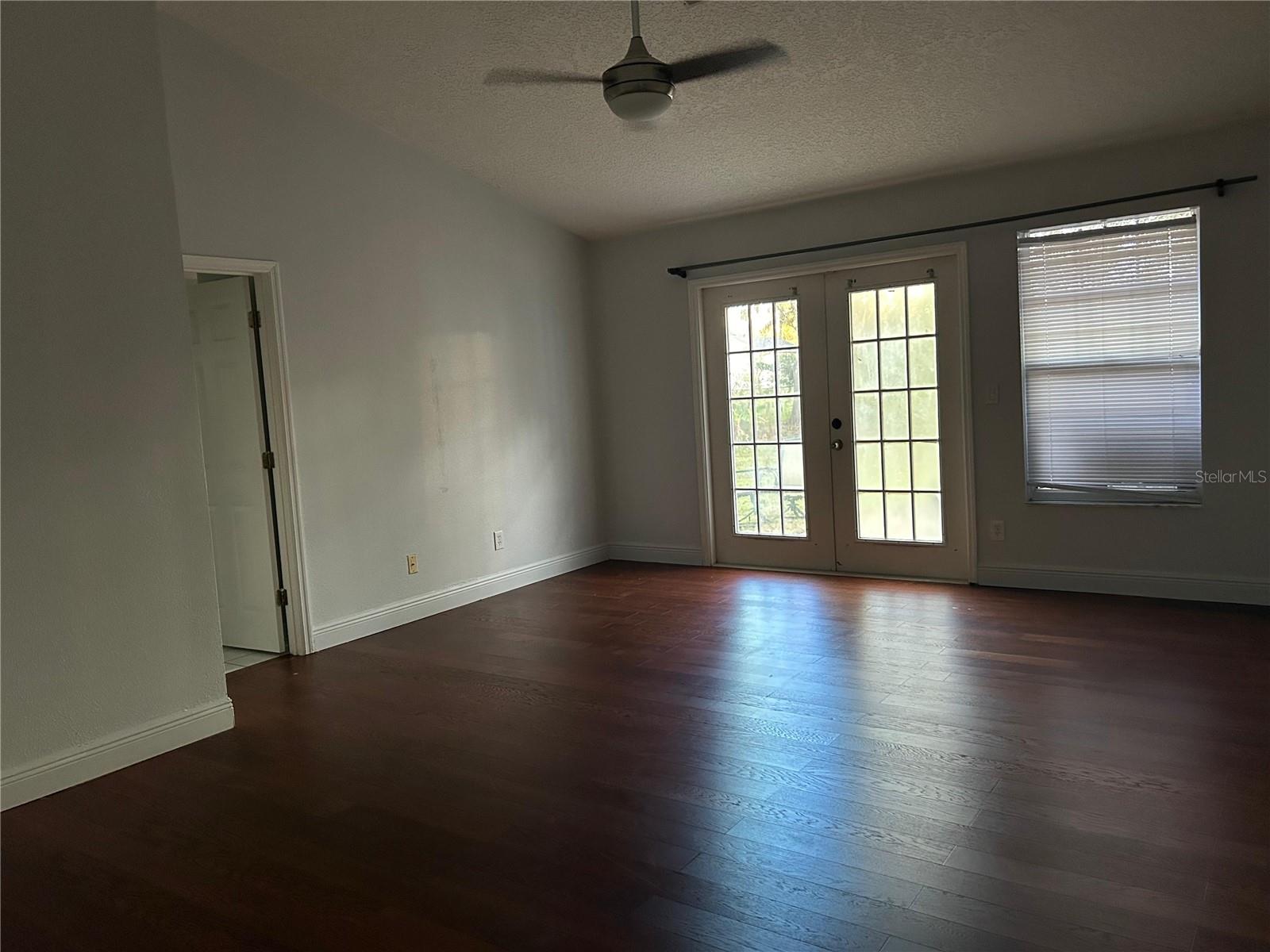 EAGLE TRACE - Residential Lease
