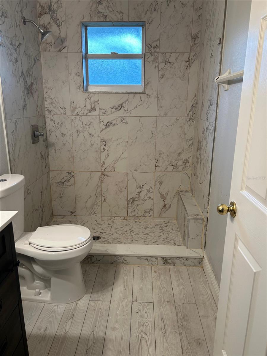 EAGLE TRACE - Residential Lease