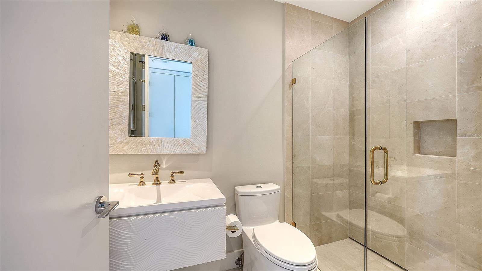 L AMBIANCE 1 - Residential