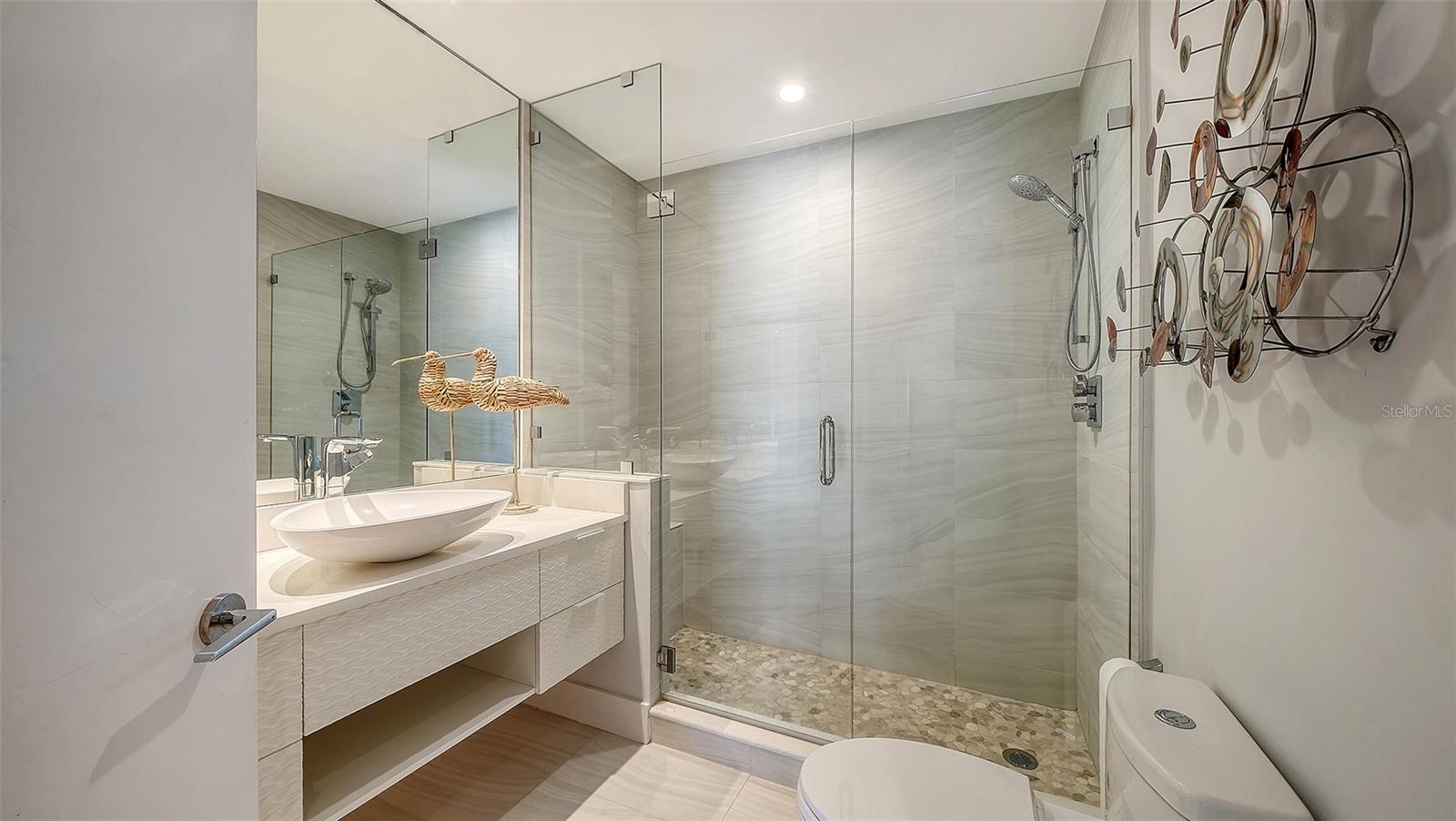 L AMBIANCE 1 - Residential